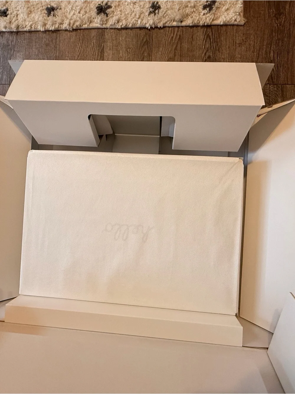 Apple iMac Desktop - Silver Aluminum Finish